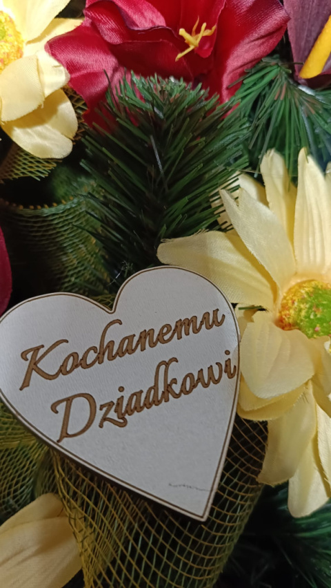 Stroik kompozycja Wiązanka z kwiatów sztucznych na Dzień Babci ,Dzień Dziadka Stroik kompozycja Wiązanka z kwiatów sztucznych na Dzień Babci ,Dzień Dziadka