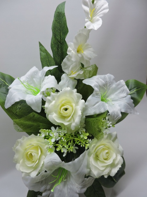 Stroik na cmentarz do wazonu z kwiató sztucznych Kwiaty piękne pomnik Stroik na cmentarz do wazonu z kwiató sztucznych Kwiaty piękne pomnik