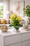 Stroik z tulipanów żółtych w donicy 55 cm dekoracja wielkanocna